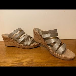 B.O.C. Strappy Gold Sandals Size 11
